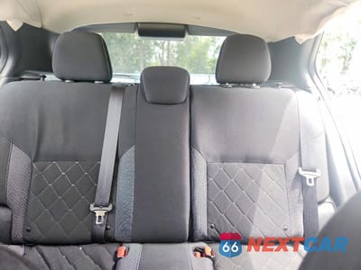 Zdjęcie 10 z 13 samochodu: 2019 NISSAN KICKS SV VIN:3N1CP5CU3KL491287 - miniatura