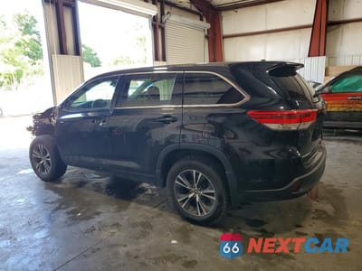 Drugie zdjęcie samochodu z przodu: 2018 TOYOTA HIGHLANDER LE VIN:5TDBZRFH9JS879318 - miniatura