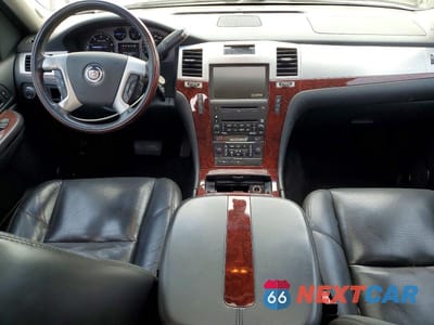 Zdjęcie 8 z 13 samochodu: 2007 CADILLAC ESCALADE LUXURY VIN:1GYFK63817R314376 - miniatura