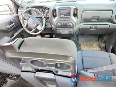 Zdjęcie 8 z 12 samochodu: 2023 GMC SIERRA K1500 VIN:1GTRUAED3PZ264235 - miniatura