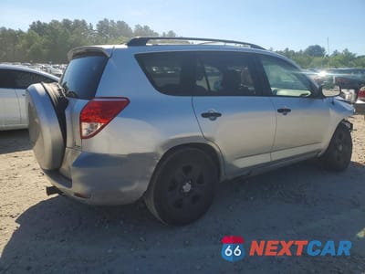 Trzecie zdjęcie samochodu z tyłu: 2006 TOYOTA RAV4 BASE VIN:JTMBD33VX66009400 - miniatura