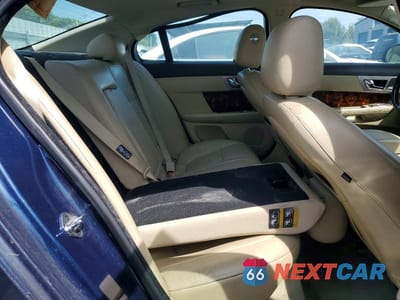 Zdjęcie 10 z 12 samochodu: 2010 JAGUAR XF PREMIUM VIN:SAJWA0GB1ALR64445 - miniatura