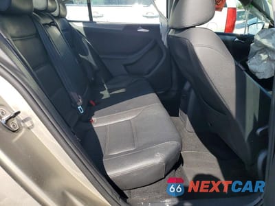 Zdjęcie 10 z 12 samochodu: 2013 VOLKSWAGEN JETTA TDI VIN:3VW3L7AJXDM213011 - miniatura