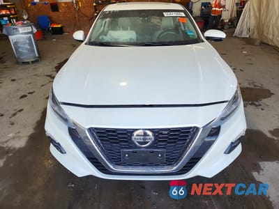 Piąte zdjęcie samochodu w środku: 2021 NISSAN ALTIMA SL VIN:1N4BL4EV4MN420631 - miniatura