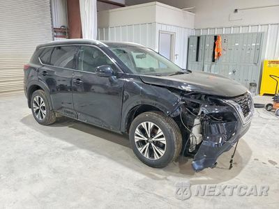 Czwarte zdjęcie samochodu z boku: 2021 NISSAN ROGUE SV VIN:5N1AT3BB0MC726176 - miniatura