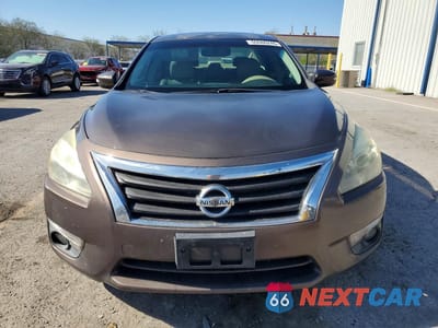 Piąte zdjęcie samochodu w środku: 2013 NISSAN ALTIMA 2.5 VIN:1N4AL3AP8DN415168 - miniatura
