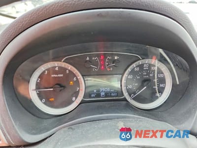 Zdjęcie 9 z 12 samochodu: 2013 NISSAN SENTRA S VIN:3N1AB7AP9DL674971 - miniatura