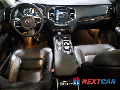 Zdjęcie 8 z 13 samochodu: 2017 VOLVO XC90 T6 VIN:YV4A22PKXH1157815 - miniatura