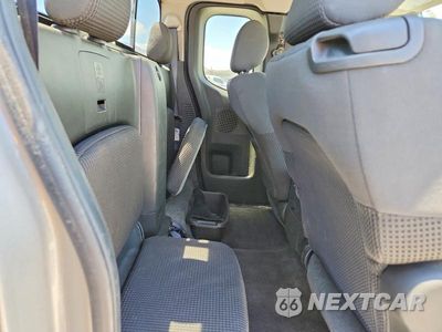 Zdjęcie 10 z 12 samochodu: 2005 NISSAN FRONTIER SE VIN:1N6AD06U05C447272 - miniatura