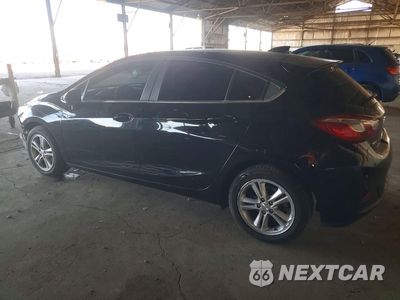 Drugie zdjęcie samochodu z przodu: 2017 CHEVROLET CRUZE LT VIN:3G1BE6SM2HS595685 - miniatura