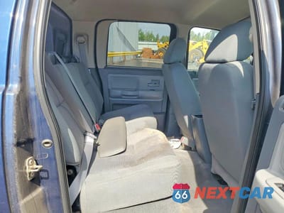 Zdjęcie 10 z 12 samochodu: 2005 DODGE DAKOTA QUAD SLT VIN:1D7HW48N15S288721 - miniatura