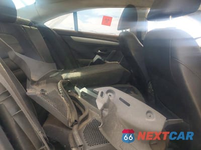 Zdjęcie 10 z 12 samochodu: 2011 VOLKSWAGEN CC SPORT VIN:WVWMN7AN8BE706368 - miniatura