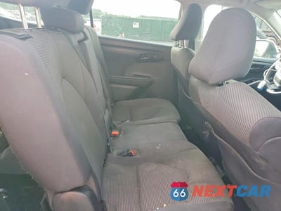 Zdjęcie 10 z 13 samochodu: 2022 TOYOTA HIGHLANDER LE VIN:5TDZZRAH5NS542592 - miniatura