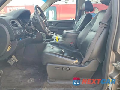 Zdjęcie 7 z 14 samochodu: 2014 CHEVROLET SILVERADO K3500 LTZ VIN:1GC4K1E80EF116593 - miniatura
