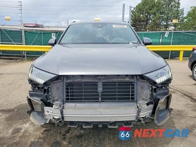 Piąte zdjęcie samochodu w środku: 2022 AUDI Q7 PRESTIGE VIN:WA1VXBF7XND004200 - miniatura