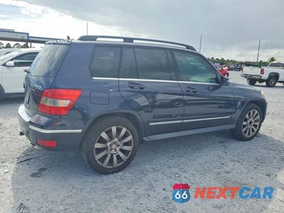 Trzecie zdjęcie samochodu z tyłu: 2010 MERCEDES-BENZ GLK 350 4MATIC VIN:WDCGG8HB5AF411837 - miniatura