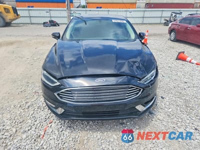 Piąte zdjęcie samochodu w środku: 2017 FORD FUSION SE VIN:3FA6P0H9XHR266832 - miniatura