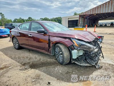 Czwarte zdjęcie samochodu z boku: 2024 NISSAN ALTIMA SV VIN:1N4BL4DV2RN358400 - miniatura
