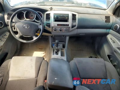 Zdjęcie 8 z 12 samochodu: 2005 TOYOTA TACOMA DOUBLE CAB LONG BED VIN:5TEMU52N05Z092570 - miniatura