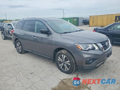 Czwarte zdjęcie samochodu z boku: 2017 NISSAN PATHFINDER S VIN:5N1DR2MM3HC908867 - miniatura