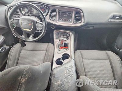 Zdjęcie 8 z 13 samochodu: 2019 DODGE CHALLENGER SXT VIN:2C3CDZAG0KH531610 - miniatura