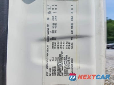 Zdjęcie 10 z 10 samochodu: 2023 FREIGHTLINER CASCADIA 1 - SEMI TRUCK VIN:3AKJHHDR2PSUH4781 - miniatura