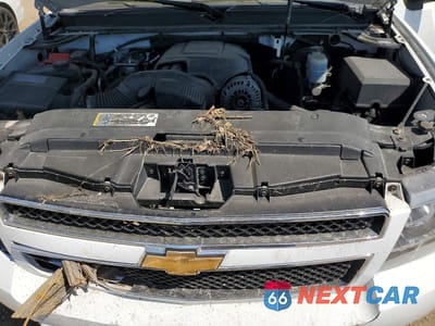 Zdjęcie 12 z 13 samochodu: 2010 CHEVROLET SUBURBAN K1500 LT VIN:1GNUKJE35AR188085 - miniatura