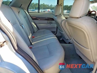 Zdjęcie 10 z 12 samochodu: 2005 MERCURY GRAND MARQUIS LS VIN:2MEHM75W85X600043 - miniatura