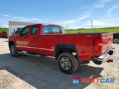 Drugie zdjęcie samochodu z przodu: 2015 GMC SIERRA K2500 HEAVY DUTY VIN:1GT22XEG4FZ125590 - miniatura