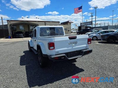 Drugie zdjęcie samochodu z przodu: 2023 JEEP GLADIATOR OVERLAND VIN:1C6HJTFG4PL533216 - miniatura
