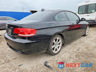Trzecie zdjęcie samochodu z tyłu: 2009 BMW 328 XI VIN:WBAWC33519PU83896 - miniatura