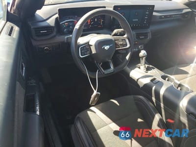 Zdjęcie 8 z 13 samochodu: 2024 FORD MUSTANG VIN:1FA6P8TH3R5116580 - miniatura