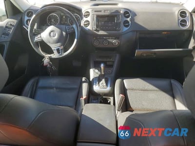 Zdjęcie 8 z 14 samochodu: 2016 VOLKSWAGEN TIGUAN S VIN:WVGBV7AX1GW514618 - miniatura