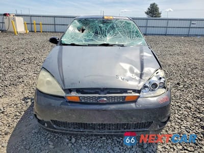 Piąte zdjęcie samochodu w środku: 2004 FORD FOCUS ZX3 SVT VIN:3FAHP39594R104996 - miniatura