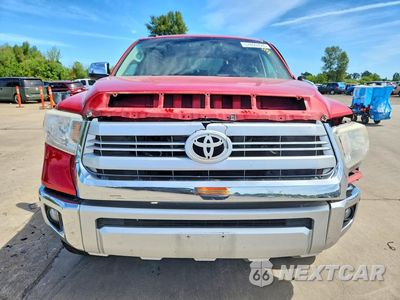 Piąte zdjęcie samochodu w środku: 2014 TOYOTA TUNDRA CREWMAX PLATINUM VIN:5TFAY5F14EX392733 - miniatura