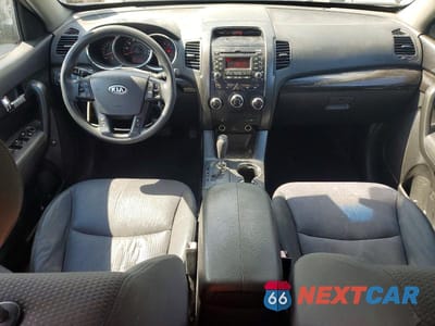 Zdjęcie 8 z 14 samochodu: 2011 KIA SORENTO LX VIN:5XYKTDA12BG099433 - miniatura