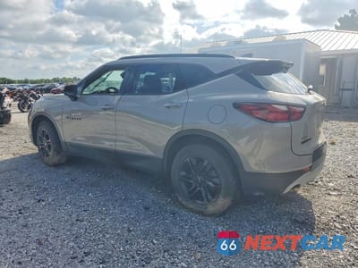 Drugie zdjęcie samochodu z przodu: 2021 CHEVROLET BLAZER 2LT VIN:3GNKBHRS7MS513029 - miniatura