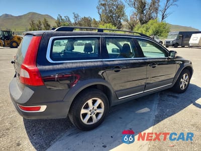 Trzecie zdjęcie samochodu z tyłu: 2011 VOLVO XC70 3.2 VIN:YV4940BL3B1115687 - miniatura