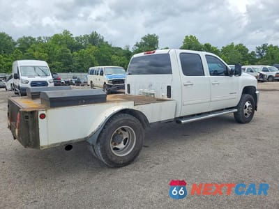 Trzecie zdjęcie samochodu z tyłu: 2012 CHEVROLET SILVERADO K3500 LTZ VIN:1GC4K1C80CF169651 - miniatura