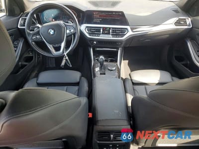 Zdjęcie 8 z 12 samochodu: 2019 BMW 330XI VIN:WBA5R7C55KFH32104 - miniatura