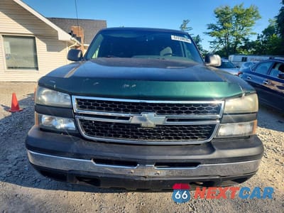 Piąte zdjęcie samochodu w środku: 2006 CHEVROLET SILVERADO K1500 VIN:1GCEK14T56E154080 - miniatura