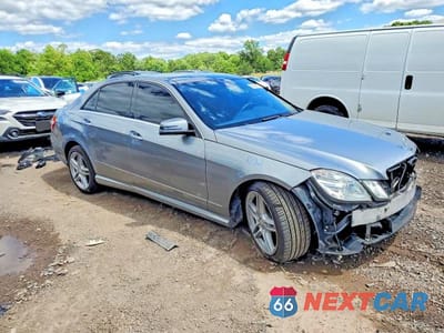 Czwarte zdjęcie samochodu z boku: 2011 MERCEDES-BENZ E 350 4MATIC VIN:WDDHF8HB9BA266139 - miniatura