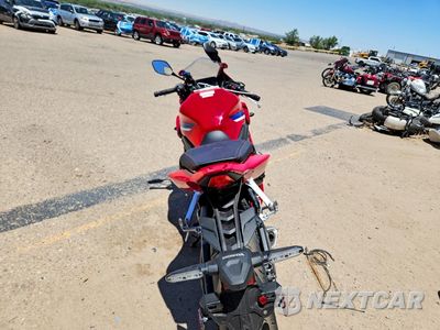Czwarte zdjęcie samochodu z boku: 2026 HONDA CBR650 R VIN:MLHRH1554T5200913 - miniatura