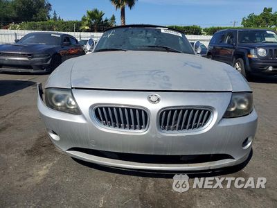 Piąte zdjęcie samochodu w środku: 2003 BMW Z4 2.5 VIN:4USBT33413LS46942 - miniatura