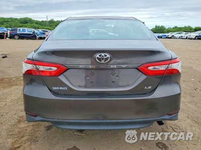 Zdjęcie 6 z 12 samochodu: 2018 TOYOTA CAMRY LE VIN:4T1B11HK0JU091911 - miniatura