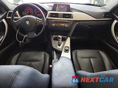 Zdjęcie 8 z 12 samochodu: 2014 BMW 320 I XDRIVE VIN:WBA3C3C54EF984008 - miniatura