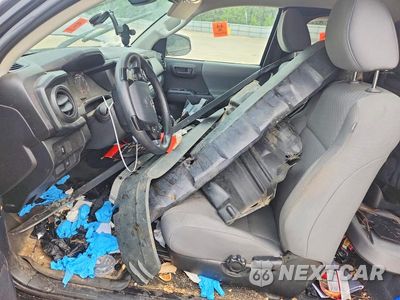 Zdjęcie 7 z 12 samochodu: 2023 TOYOTA TACOMA SR V6 VIN:3TYRZ5CN5PT033685 - miniatura