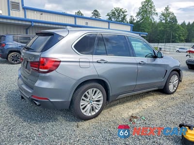 Trzecie zdjęcie samochodu z tyłu: 2016 BMW X5 XDRIVE35I VIN:5UXKR0C51G0P23452 - miniatura