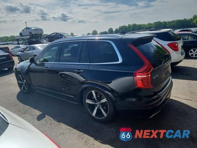 Drugie zdjęcie samochodu z przodu: 2017 VOLVO XC90 T6 VIN:YV4A22PM5H1136808 - miniatura