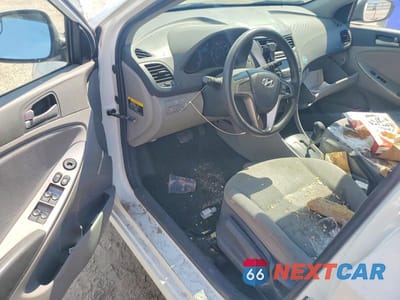 Zdjęcie 8 z 12 samochodu: 2016 HYUNDAI ACCENT SE VIN:KMHCT5AE6GU252782 - miniatura